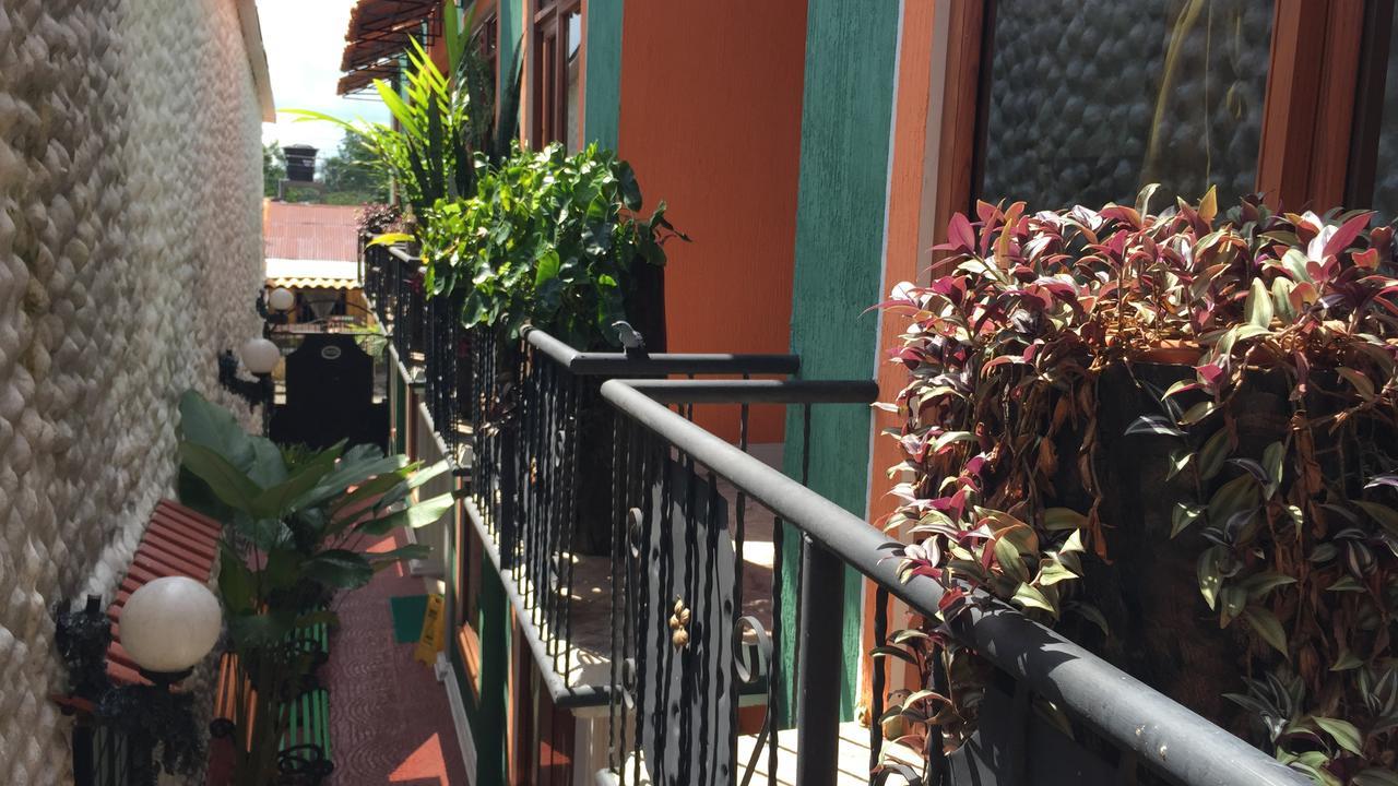 Apartahotel Tierras Amazonicas Leticia Exterior photo