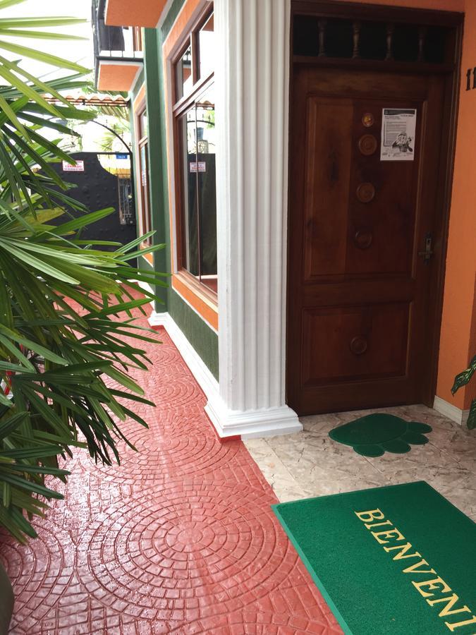 Apartahotel Tierras Amazonicas Leticia Exterior photo